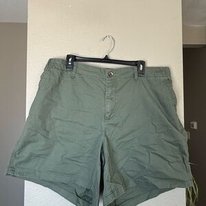Old Navy Women’s Olive Green Chino Shorts